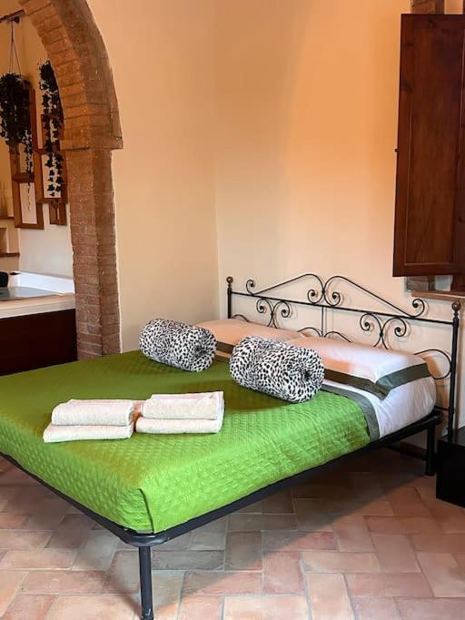 Relax Nella Jacuzzi In Toscana 埃尔萨谷口村 外观 照片